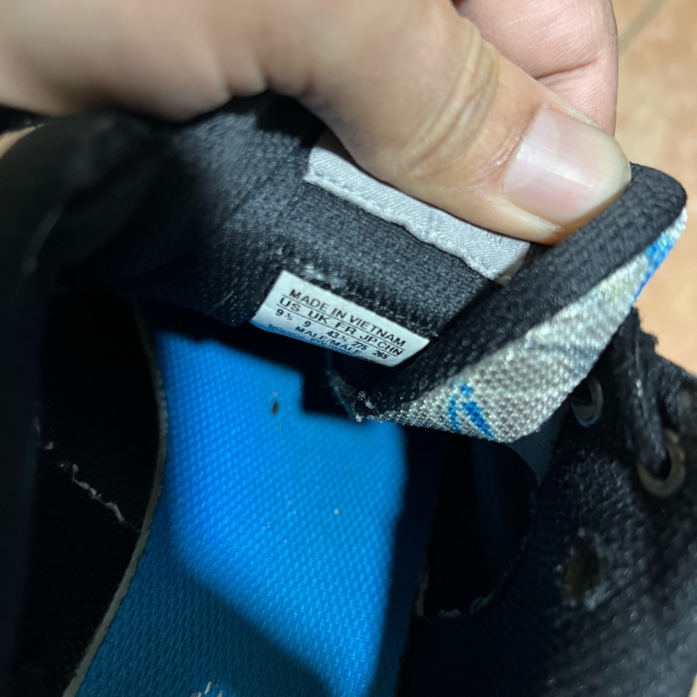 Adidas - Picture 4 of 4